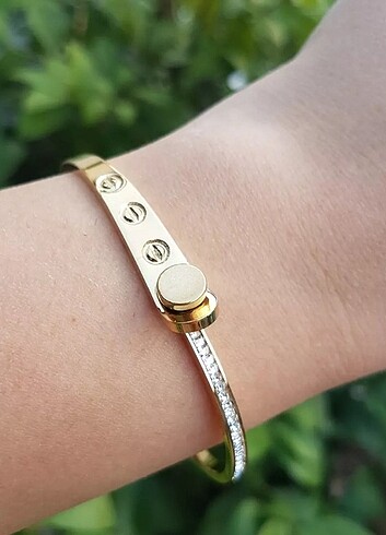 Taşlı cartier kelepçe 