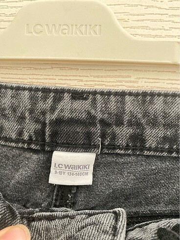 9 Yaş Beden Harika bir jeans kız çocuk