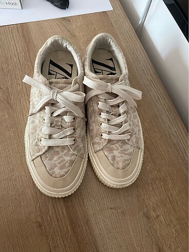 38 Beden Zara leopar spor ayakkabı