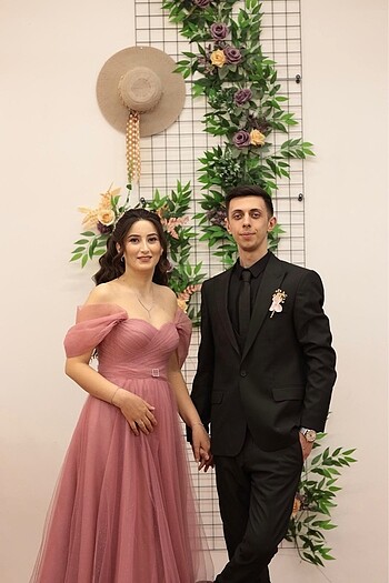 Nişan ve Söz Elbisesi