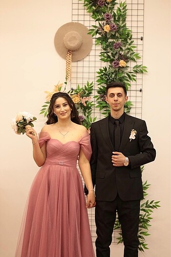l Beden Nişan ve Söz Elbisesi