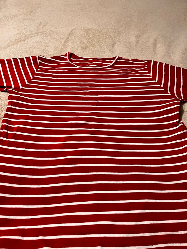 Kırmızı Çizgili Kadın Tişört - Görsel 2