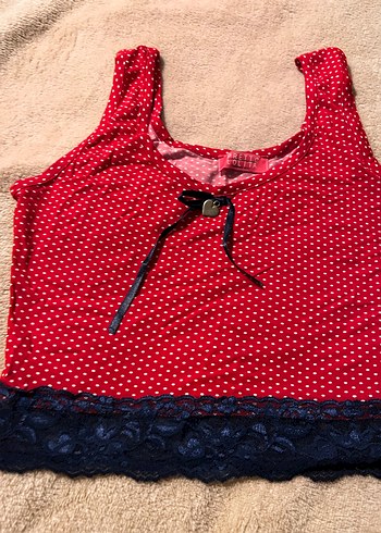 Kırmızı V Yaka Dantelli Mini bluz crop - Görsel 3