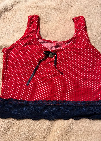 Kırmızı V Yaka Dantelli Mini bluz crop - Görsel 4