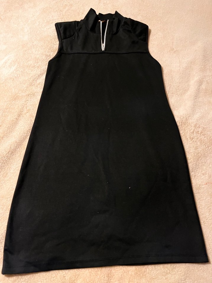 Siyah V Yaka Drapeli Elbise - Görsel 2