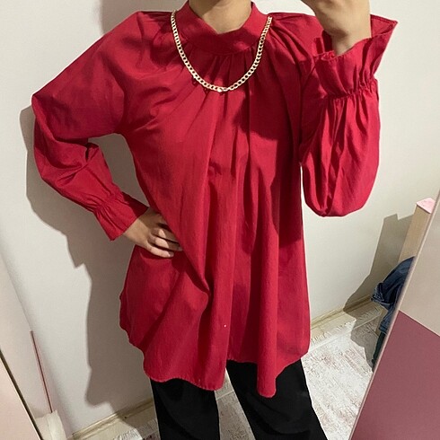 Diğer kırmızı tunik