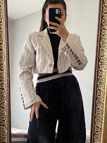  E.L.F Kısa blazer ceket