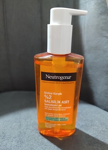 Neutrogena yüz yıkama jeli