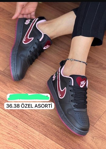 Bağcıklı Nike Stiletto Topuklu Spor Ayakkabı - Görsel 6