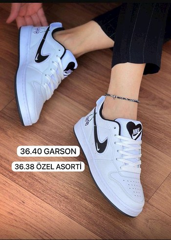 Bağcıklı Nike Stiletto Topuklu Spor Ayakkabı - Görsel 2