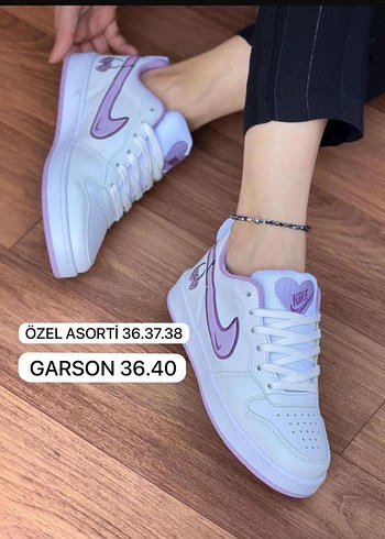 Bağcıklı Nike Stiletto Topuklu Spor Ayakkabı - Görsel 4