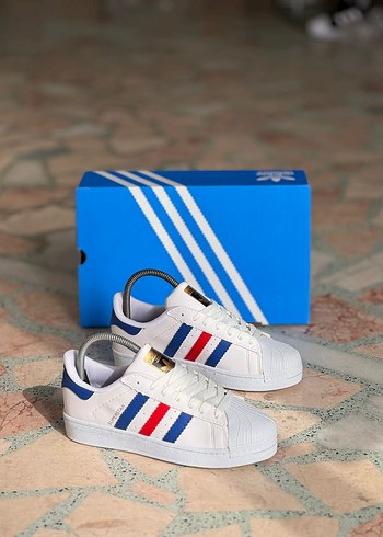 Adidas Beyaz Kadın Spor Ayakkabı - Görsel 2