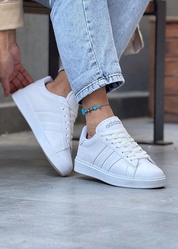 Adidas Bağcıklı Sneakers - Görsel 4