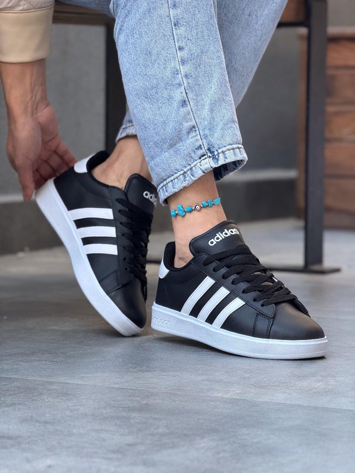 Adidas Bağcıklı Sneakers - Görsel 3