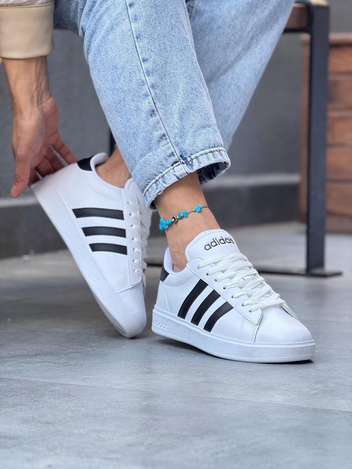 Adidas Bağcıklı Sneakers - Görsel 2