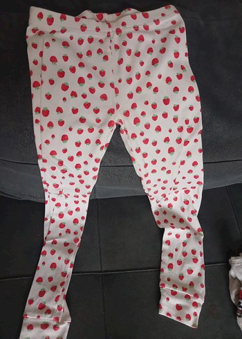 Çilek Desenli Uzun Kollu Beyaz Kız Tişörtü - Görsel 2