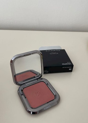 Pembe Tonlarda Hafif Allık Seti - Görsel 3