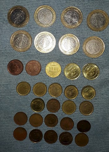 AYASOFYA HATIRASI VE ÇEŞİTLİLİ MADENİ PARALAR - Görsel 8