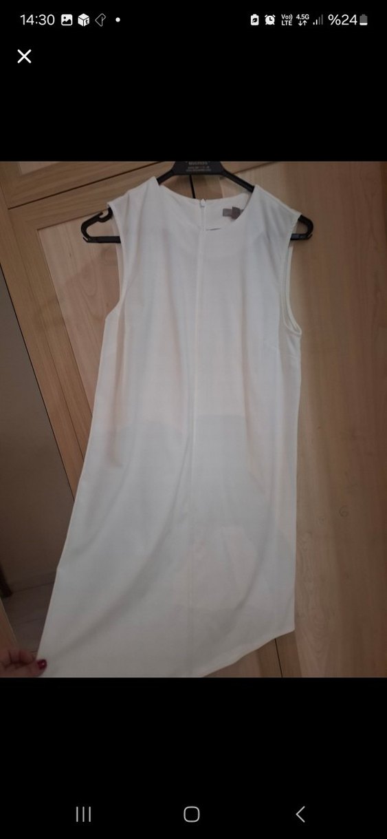  H&M Beyaz Minimalist Kolsuz Elbise (S Beden) - Görsel 2