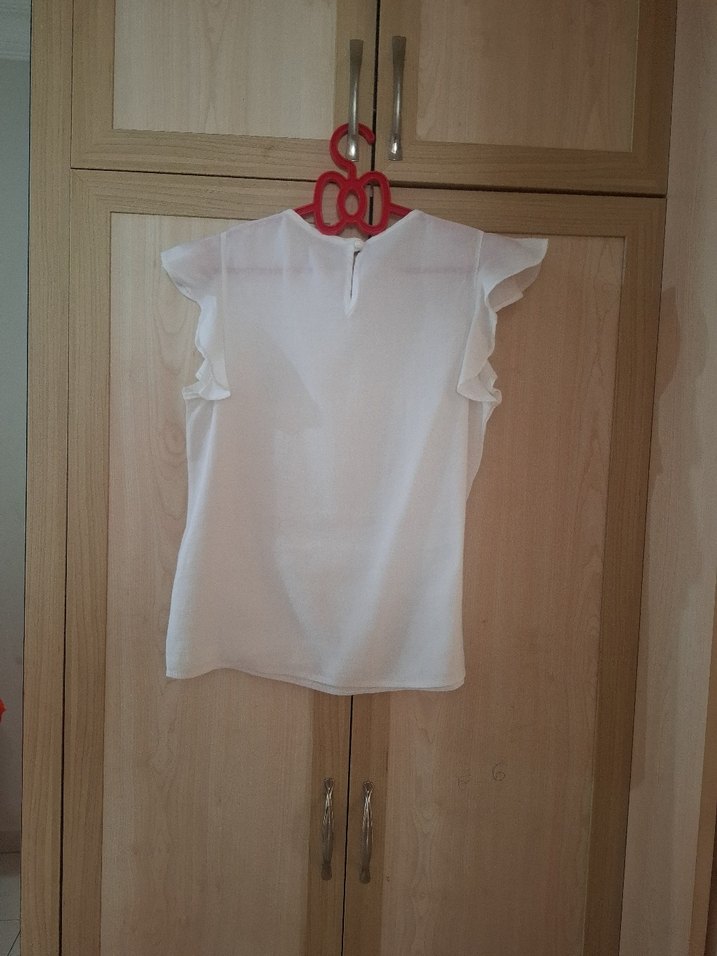 Zarif ve Şık Beyaz Bluz (Trendyol - 36 Beden) - Görsel 2