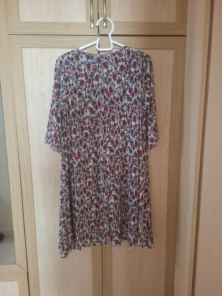 Bordo V Yaka Pileli Midi Bohem Elbise - Görsel 2