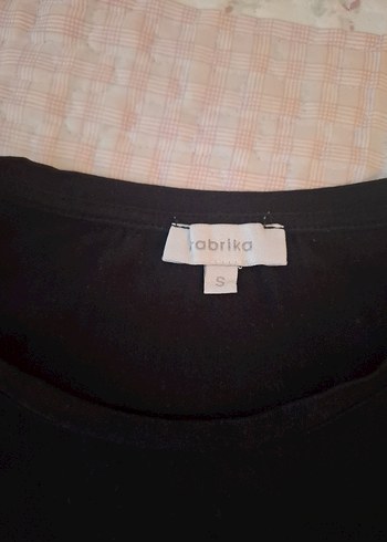 Zarif Taş Detaylı Siyah Tişört
FABRİKA MARKA - Görsel 3