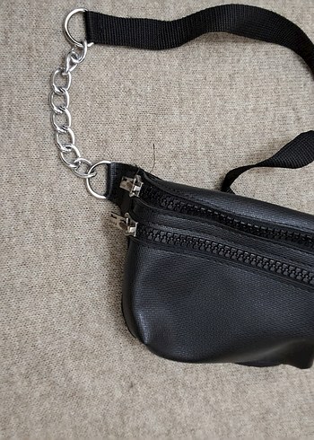 Siyah Deri Kadın Bel Çantası - Görsel 2