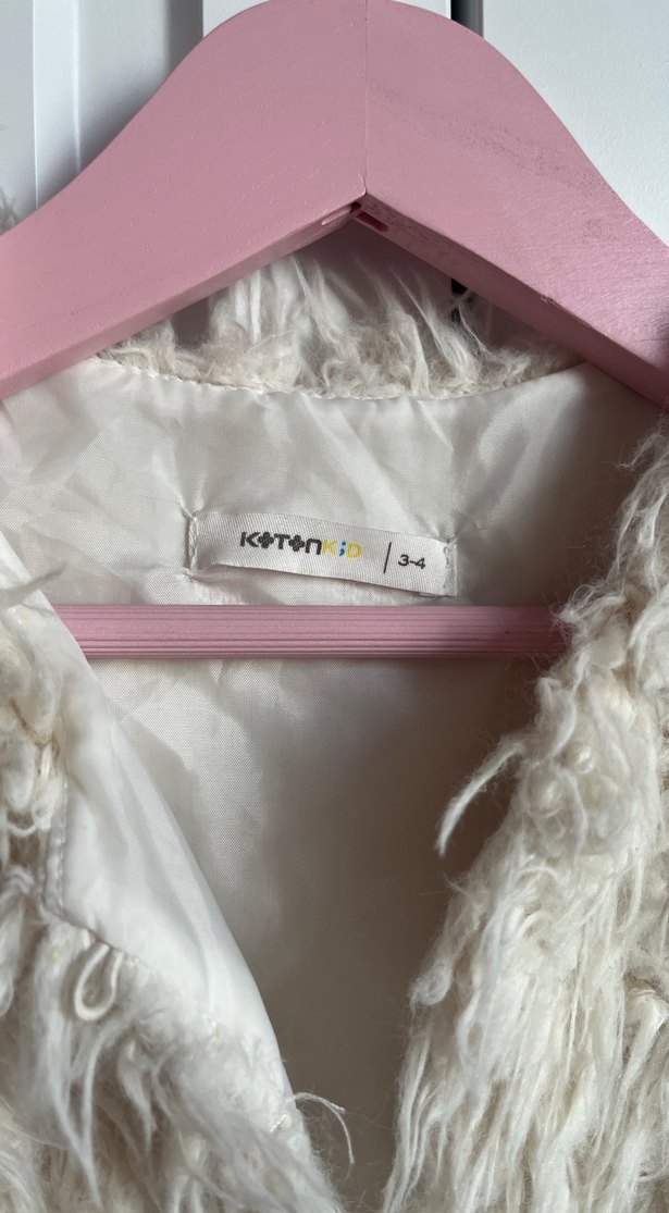 Kız Çocuk Beyaz Kürk Detaylı Yelek - Görsel 4