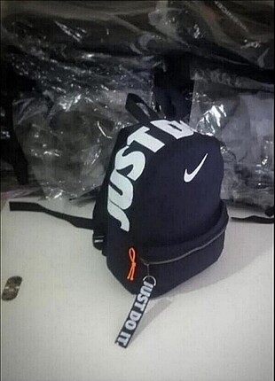 Nike canta