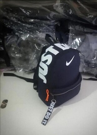 Nike canta