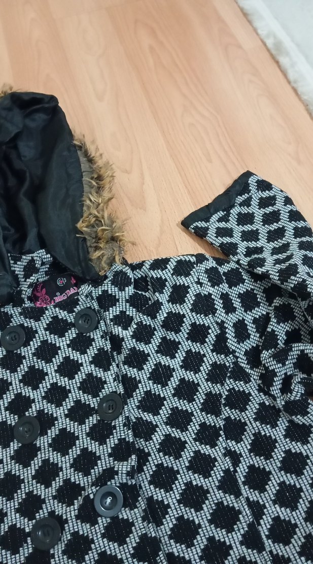 Kapüşonlu Uzun Gri Desenli Kadın Ceket - Görsel 3