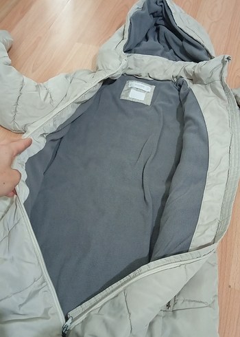 Bej Kapüşonlu çocuk Kışlık Mont - Görsel 5