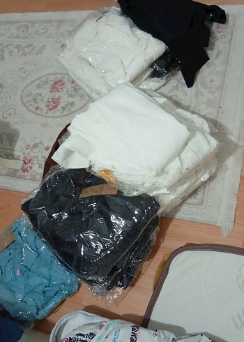 Siyah ve Beyaz gömlek - Görsel 4