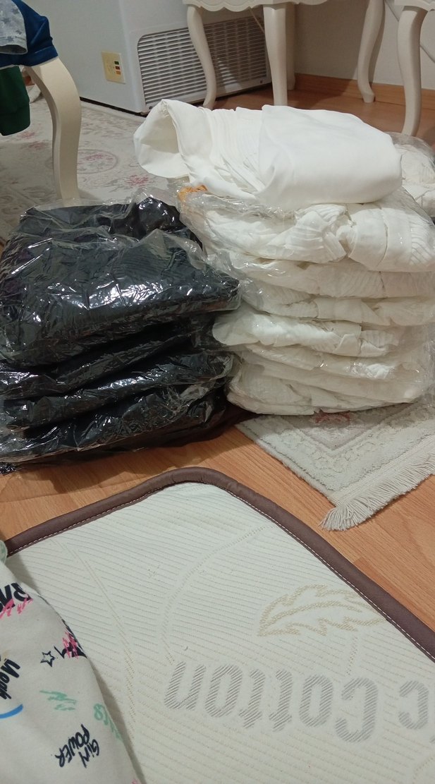 Siyah ve Beyaz gömlek - Görsel 2