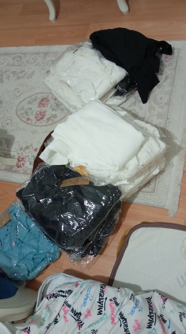 Siyah ve Beyaz gömlek - Görsel 4