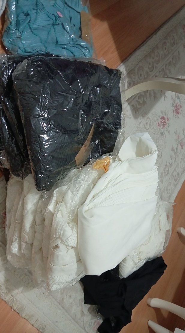 Siyah ve Beyaz gömlek - Görsel 3