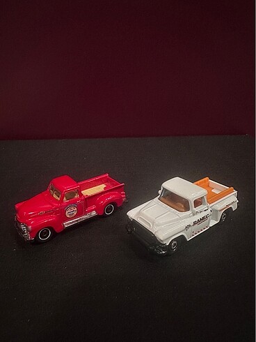 Matchbox chevy ve GMC