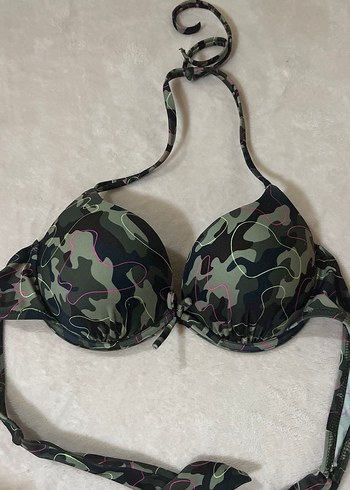 Penti Kamuflaj Desenli Bikini Üstü
