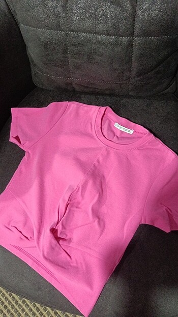 Pembe t-shirt