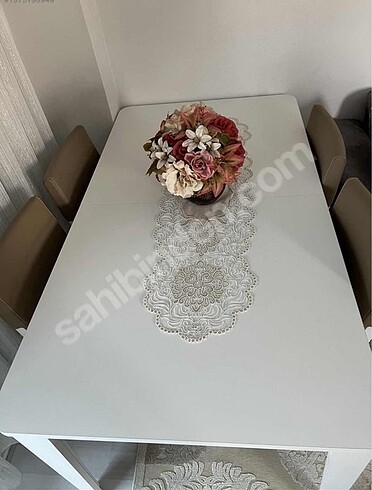 Yemek masası takımı BELLONA