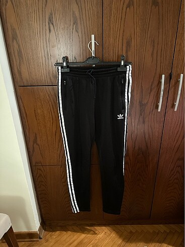 Adidas klasik esorfman altı