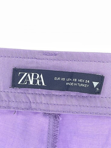xs Beden çeşitli Renk Zara Kumaş Pantolon %70 İndirimli.
