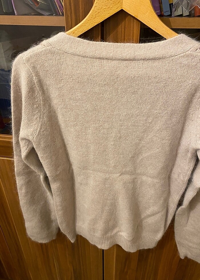 Yargıcı yünlü hırka düğmeli - Görsel 4