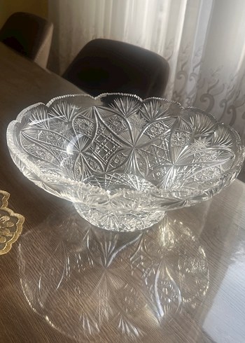 Beyaz İşlemeli Kristal Ayaklı Vazo