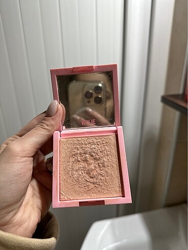  Beden Renk Kylie Highlter