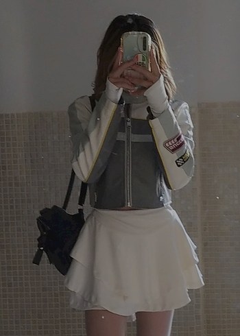 Kadın Beyaz Fırfırlı Mini Etek - Görsel 2