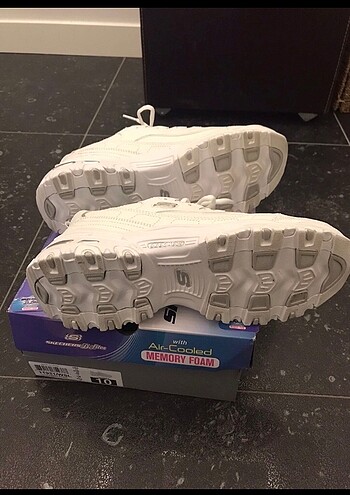 40 Beden beyaz Renk Skechers