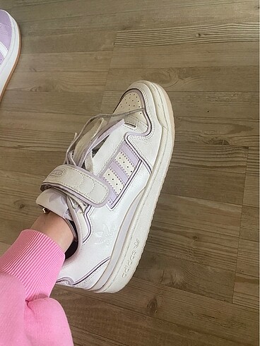Adidas forum low