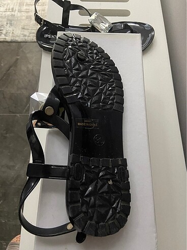 36 Beden siyah Renk İpekyol sandalet
