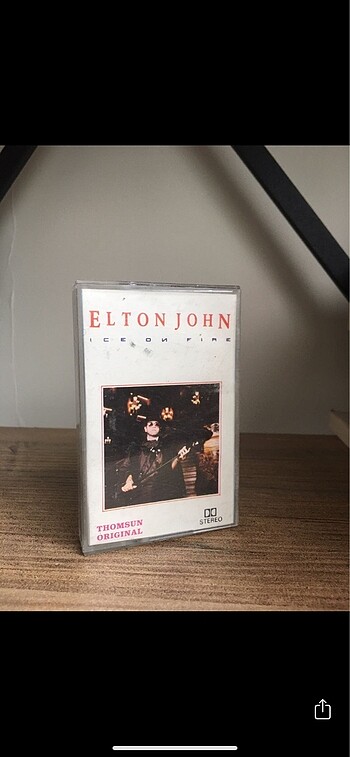 Elton John ?İCE ON FİRE? kaset